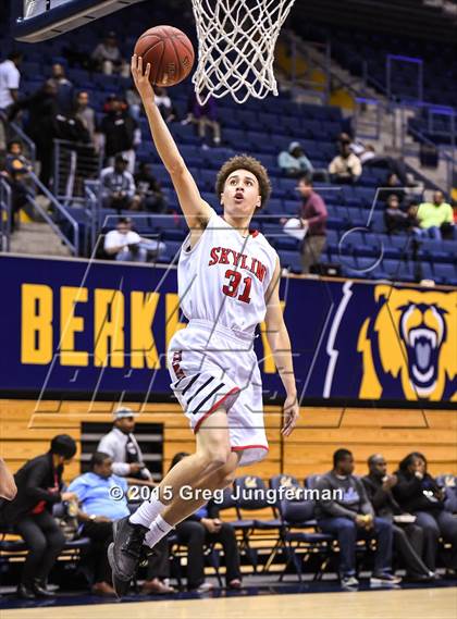 Thumbnail 1 in Skyline vs. Von Steuben (Oakland Legends Classic) photogallery.