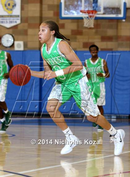 Thumbnail 1 in Windward vs. Dorsey (Jim Nakabara Classic) photogallery.