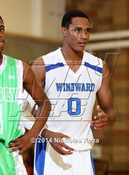 Thumbnail 3 in Windward vs. Dorsey (Jim Nakabara Classic) photogallery.