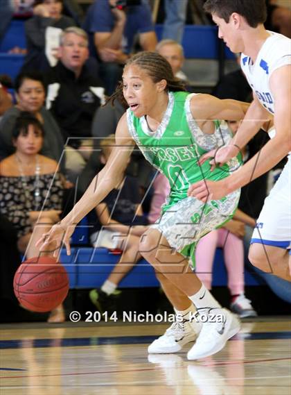 Thumbnail 1 in Windward vs. Dorsey (Jim Nakabara Classic) photogallery.