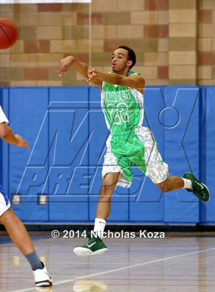 Thumbnail 3 in Windward vs. Dorsey (Jim Nakabara Classic) photogallery.