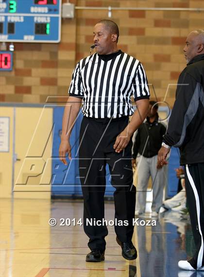 Thumbnail 1 in Windward vs. Dorsey (Jim Nakabara Classic) photogallery.