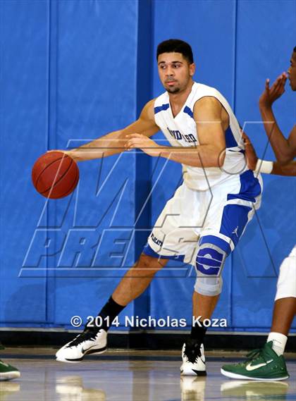 Thumbnail 1 in Windward vs. Dorsey (Jim Nakabara Classic) photogallery.