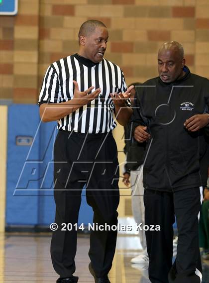 Thumbnail 3 in Windward vs. Dorsey (Jim Nakabara Classic) photogallery.