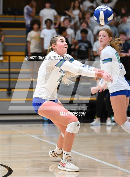 Thumbnail 2 in Marin Catholic @ Branson photogallery.