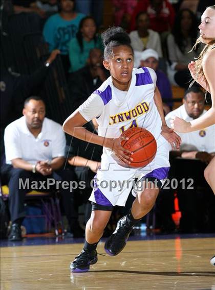 Thumbnail 2 in Lynwood vs. Foothill (CIF D2 SoCal Regional Playoffs) photogallery.