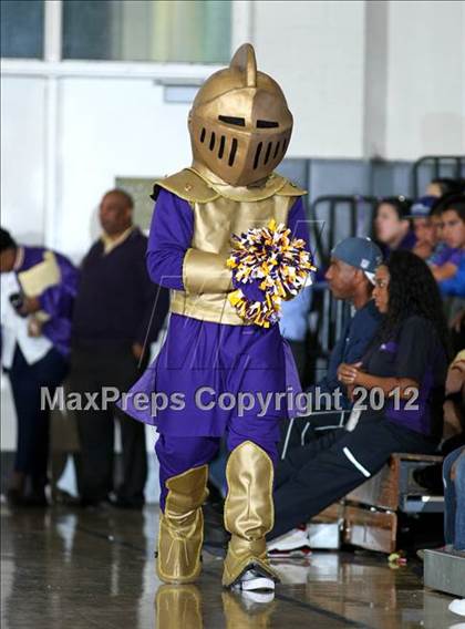 Thumbnail 3 in Lynwood vs. Foothill (CIF D2 SoCal Regional Playoffs) photogallery.