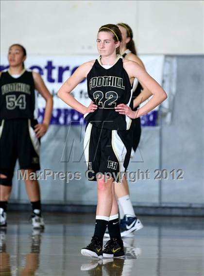 Thumbnail 3 in Lynwood vs. Foothill (CIF D2 SoCal Regional Playoffs) photogallery.
