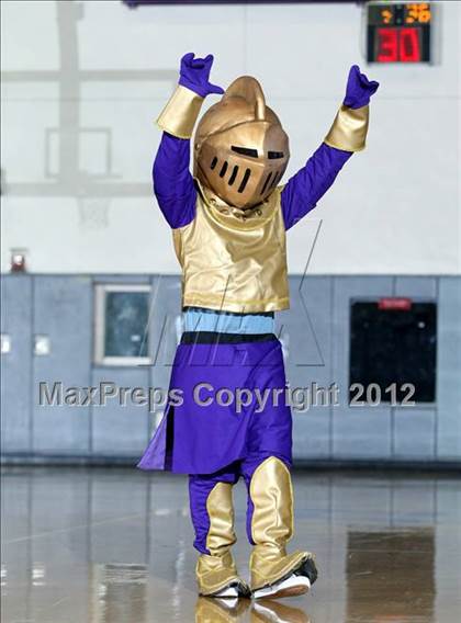 Thumbnail 2 in Lynwood vs. Foothill (CIF D2 SoCal Regional Playoffs) photogallery.