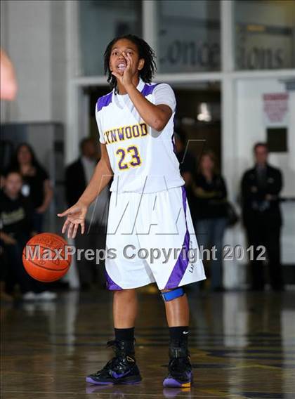 Thumbnail 1 in Lynwood vs. Foothill (CIF D2 SoCal Regional Playoffs) photogallery.