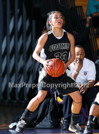 Thumbnail 2 in Lynwood vs. Foothill (CIF D2 SoCal Regional Playoffs) photogallery.