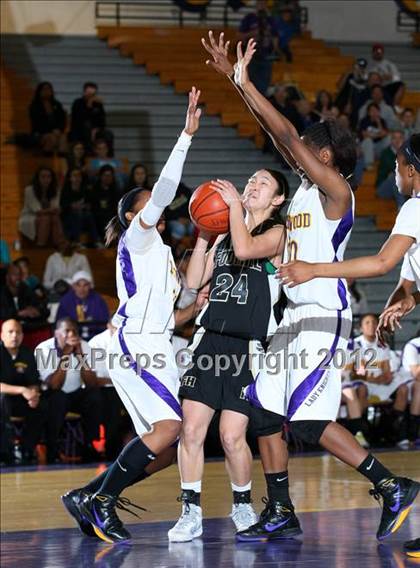 Thumbnail 2 in Lynwood vs. Foothill (CIF D2 SoCal Regional Playoffs) photogallery.