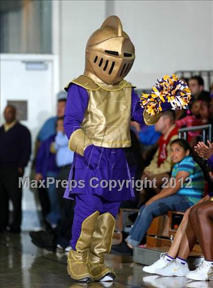 Thumbnail 1 in Lynwood vs. Foothill (CIF D2 SoCal Regional Playoffs) photogallery.
