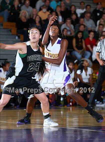 Thumbnail 2 in Lynwood vs. Foothill (CIF D2 SoCal Regional Playoffs) photogallery.