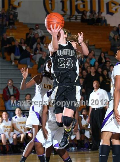 Thumbnail 2 in Lynwood vs. Foothill (CIF D2 SoCal Regional Playoffs) photogallery.