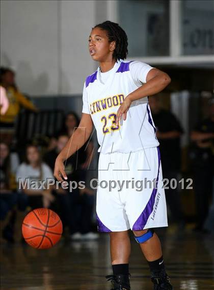 Thumbnail 2 in Lynwood vs. Foothill (CIF D2 SoCal Regional Playoffs) photogallery.