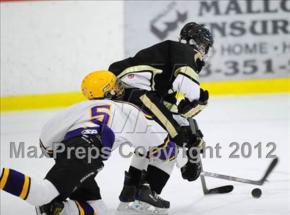 Thumbnail 1 in Trumbull vs. Westhill (FCIAC Tier 2 Final) photogallery.