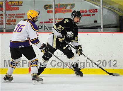 Thumbnail 3 in Trumbull vs. Westhill (FCIAC Tier 2 Final) photogallery.