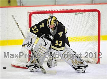 Thumbnail 3 in Trumbull vs. Westhill (FCIAC Tier 2 Final) photogallery.