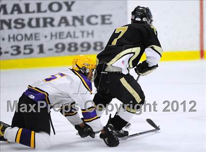 Thumbnail 3 in Trumbull vs. Westhill (FCIAC Tier 2 Final) photogallery.