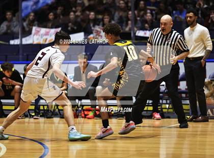 Thumbnail 2 in Alexander vs. Byron-Bergen (NYSPHSAA Section 5 Class C2 Final) photogallery.