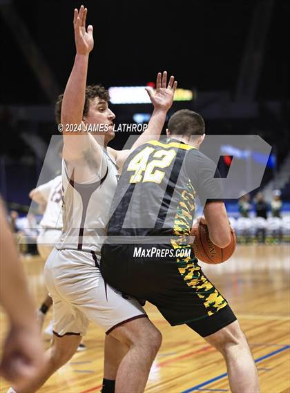 Thumbnail 2 in Alexander vs. Byron-Bergen (NYSPHSAA Section 5 Class C2 Final) photogallery.