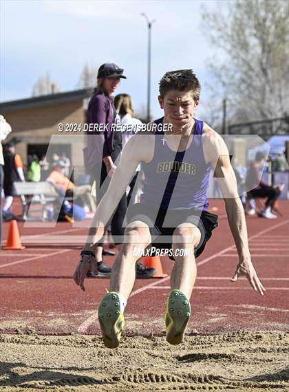 Thumbnail 2 in Boulder Invitational photogallery.