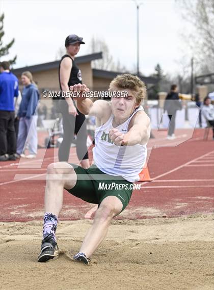 Thumbnail 2 in Boulder Invitational photogallery.