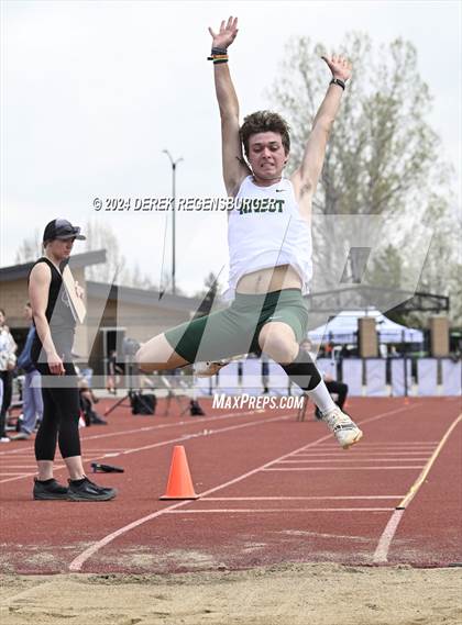 Thumbnail 1 in Boulder Invitational photogallery.