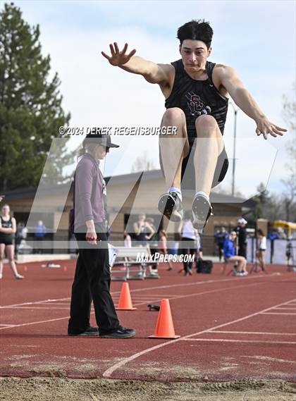 Thumbnail 2 in Boulder Invitational photogallery.