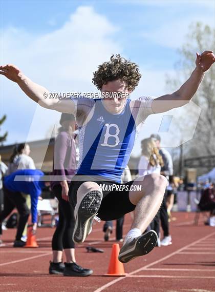 Thumbnail 3 in Boulder Invitational photogallery.