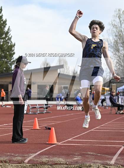Thumbnail 3 in Boulder Invitational photogallery.