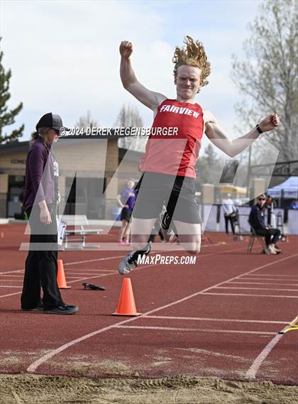 Thumbnail 2 in Boulder Invitational photogallery.