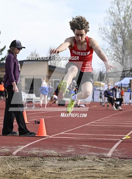 Thumbnail 1 in Boulder Invitational photogallery.