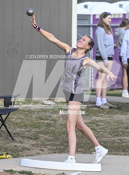 Thumbnail 3 in Boulder Invitational photogallery.