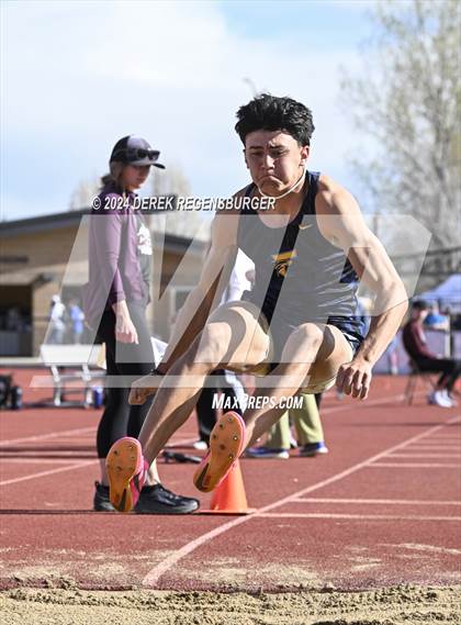 Thumbnail 2 in Boulder Invitational photogallery.