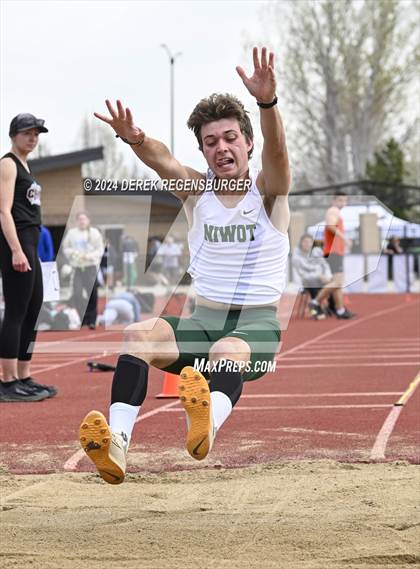 Thumbnail 1 in Boulder Invitational photogallery.