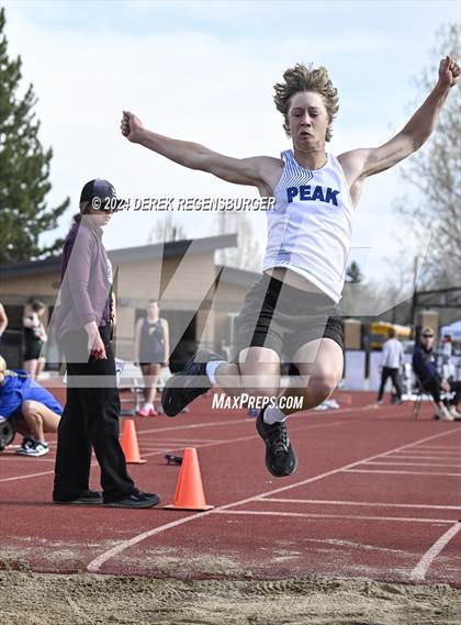 Thumbnail 2 in Boulder Invitational photogallery.