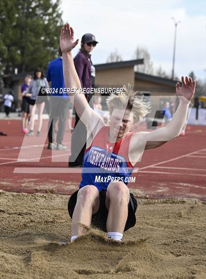 Thumbnail 2 in Boulder Invitational photogallery.