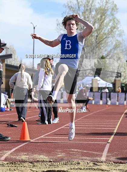 Thumbnail 1 in Boulder Invitational photogallery.