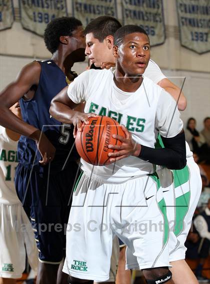Thumbnail 2 in St. John Bosco vs. Eagle Rock (Blue Pride Classic) photogallery.