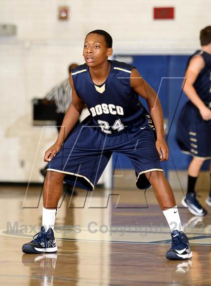 Thumbnail 1 in St. John Bosco vs. Eagle Rock (Blue Pride Classic) photogallery.