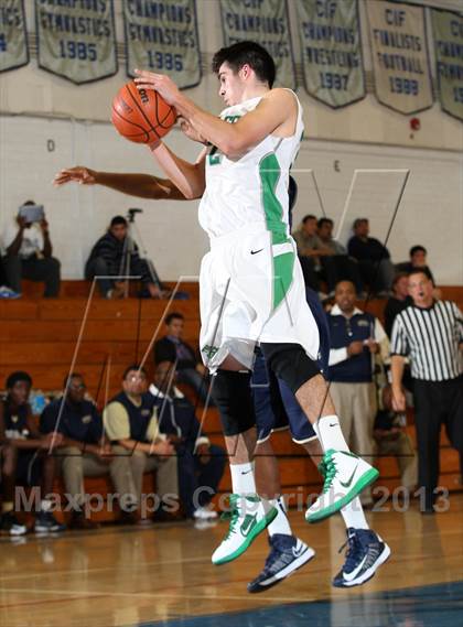 Thumbnail 2 in St. John Bosco vs. Eagle Rock (Blue Pride Classic) photogallery.