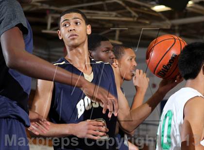 Thumbnail 1 in St. John Bosco vs. Eagle Rock (Blue Pride Classic) photogallery.