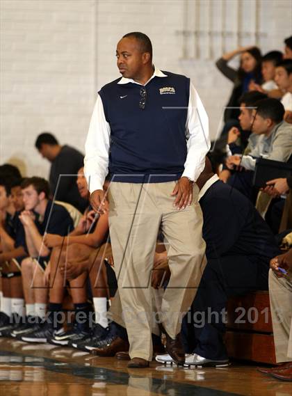 Thumbnail 2 in St. John Bosco vs. Eagle Rock (Blue Pride Classic) photogallery.