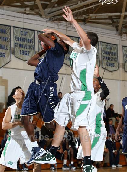 Thumbnail 2 in St. John Bosco vs. Eagle Rock (Blue Pride Classic) photogallery.