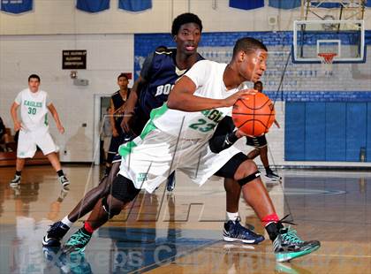 Thumbnail 3 in St. John Bosco vs. Eagle Rock (Blue Pride Classic) photogallery.