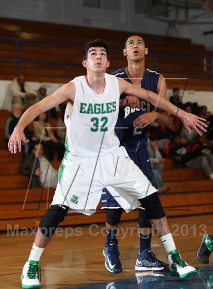 Thumbnail 3 in St. John Bosco vs. Eagle Rock (Blue Pride Classic) photogallery.