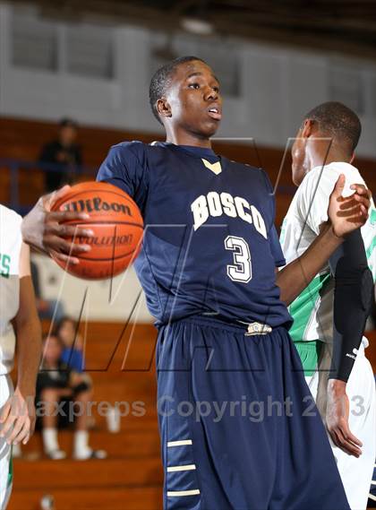 Thumbnail 1 in St. John Bosco vs. Eagle Rock (Blue Pride Classic) photogallery.