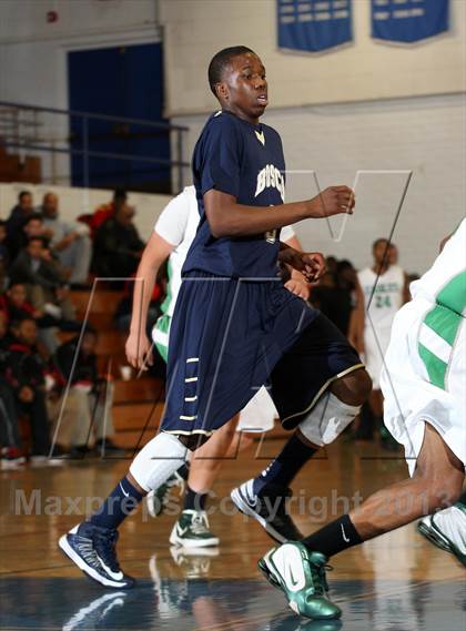 Thumbnail 1 in St. John Bosco vs. Eagle Rock (Blue Pride Classic) photogallery.